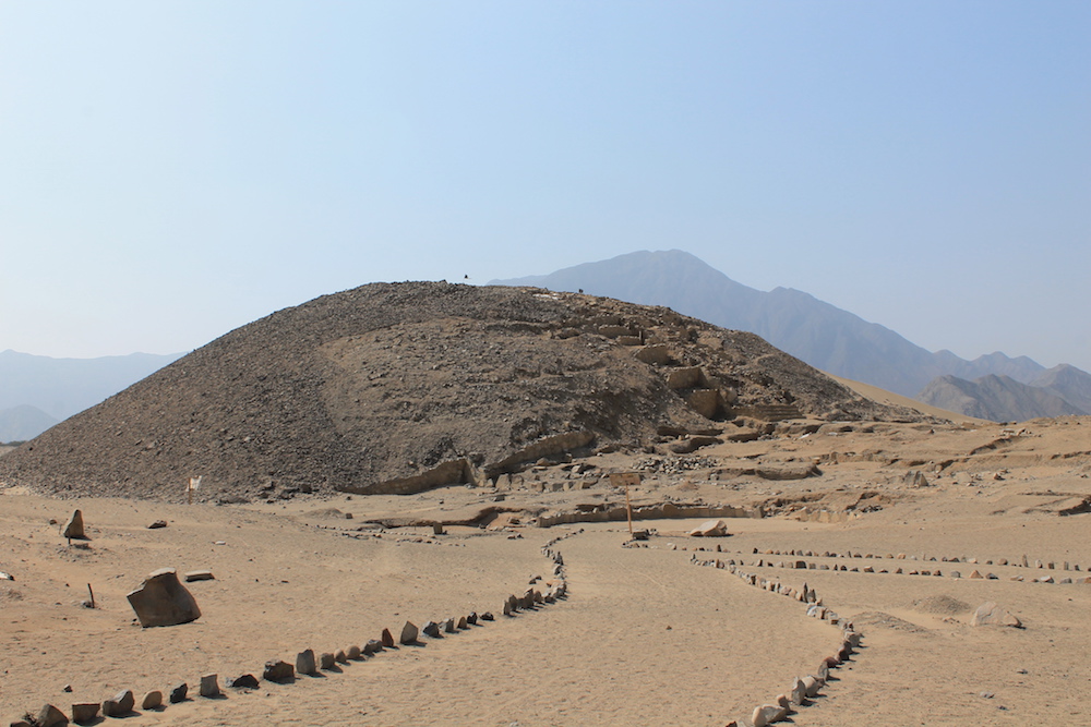 Caral. Ruins.