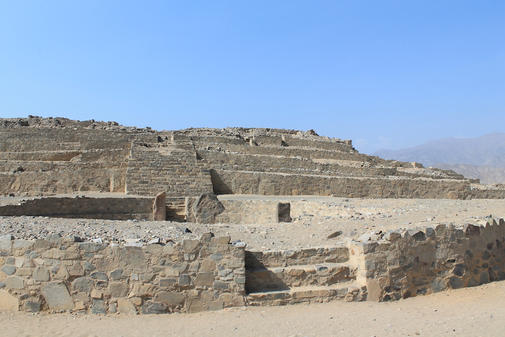 Caral. Ruins.